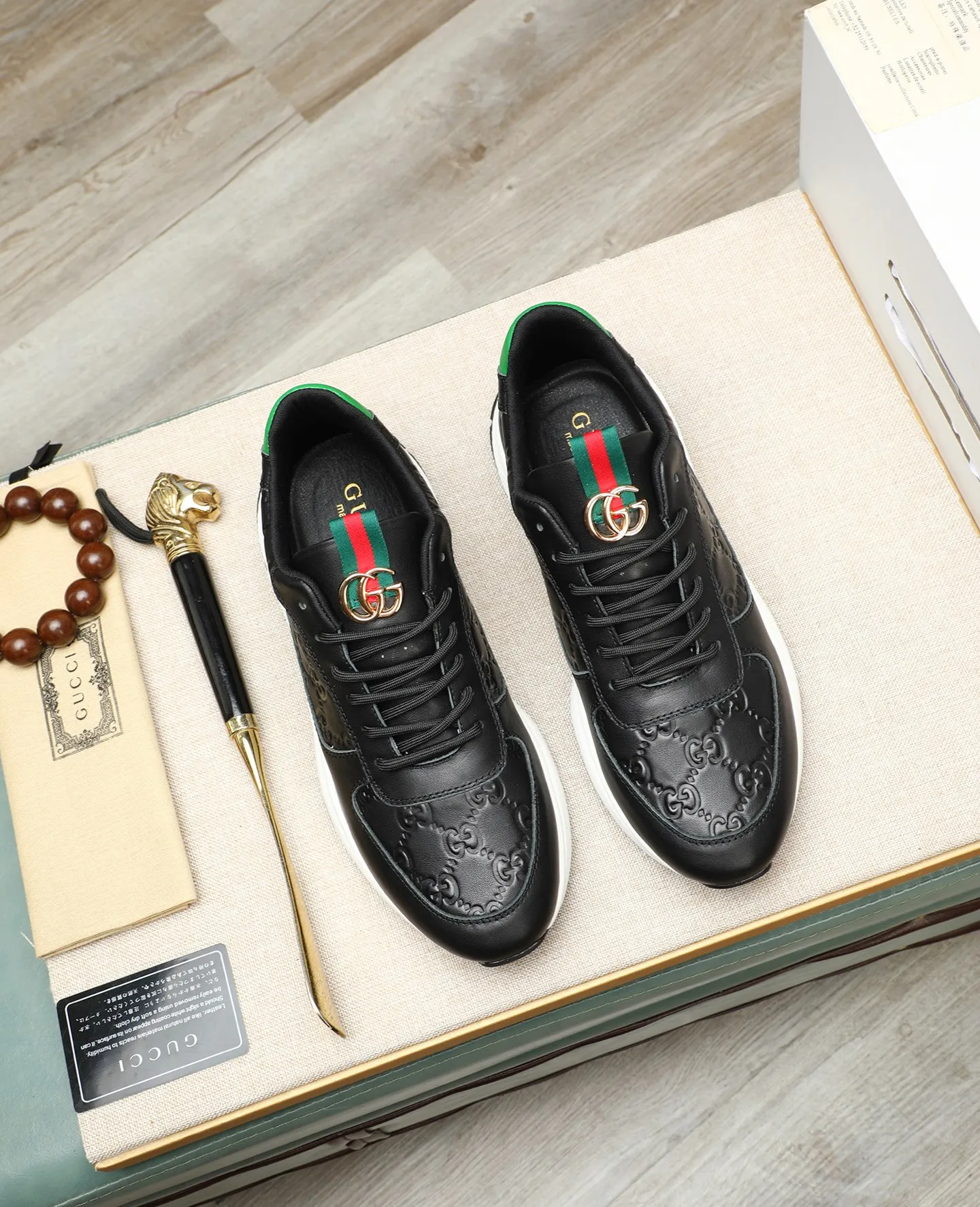 Men's shoes 💰460 GUCCI🔍🔍The latest models are on sale at the same time at the counter. Original calfskin imported from Italy, genuine leather lining, (high-end, extravagant, and classy) with exquisite workmanship. Soles: Original soles specially provided by the original factory. ⚠Exclusive double-layer movable molded soles are super comfortable⚠. Photos of the real thing🎬The real thing is even better🔍🔍"High quality·Follow the order" Code number 38-44